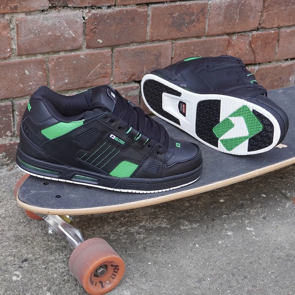 Globe Sabre Skate-Schuhe Black/Moto Green Herren – Bild 4