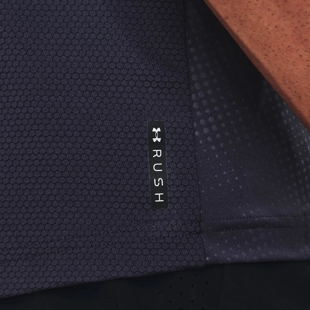 Under Armour Rush Emboss Trainingsshirt Tempered Steel Herren – Bild 3